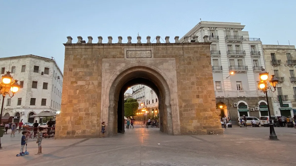 Bab el Bhar