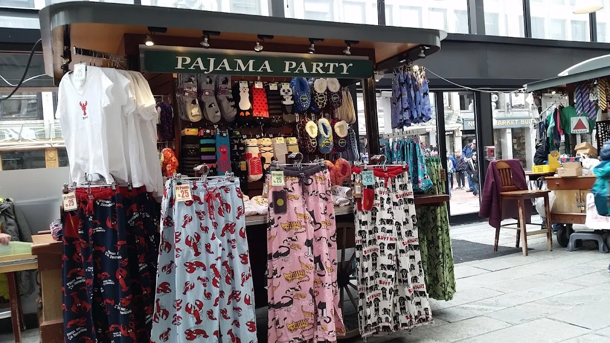 Faneuil Hall Marketplace