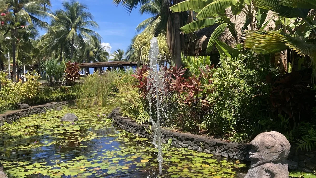 Pā'ōfa'i Gardens