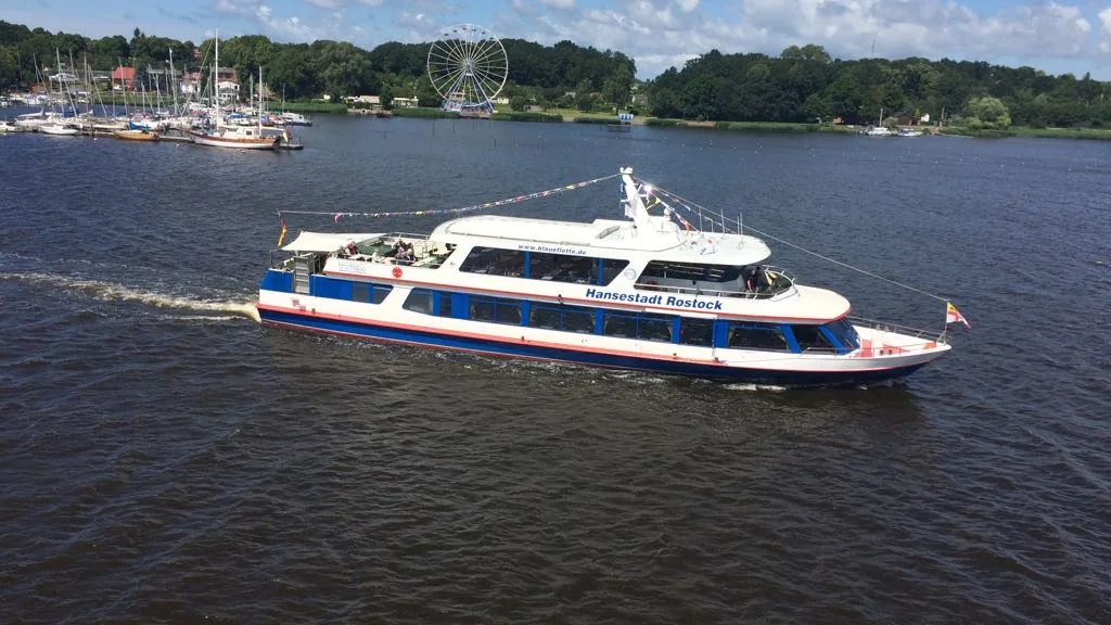 Hafenrundfahrt Warnemünde - Rostock - Fahrgastschifffahrt K. Schütt GmbH (Blaue Flotte)