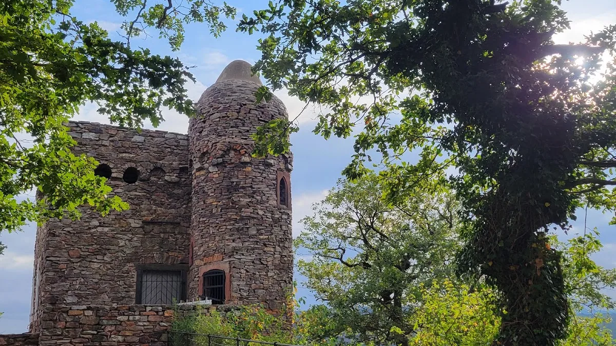 Rossel Castle