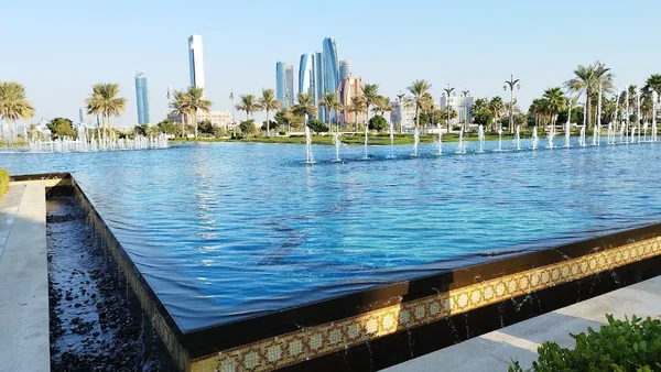 Abu Dhabi — photo 3