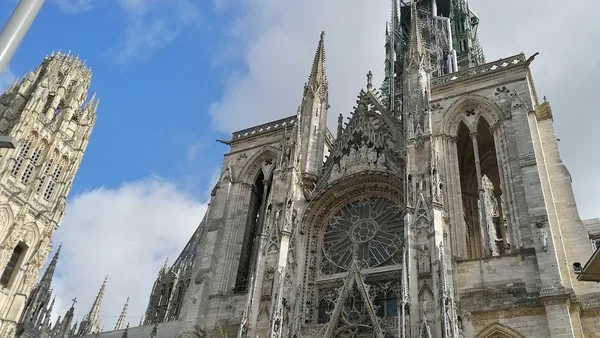 Rouen — photo 1