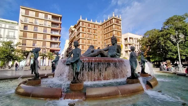 Valencia — photo 1