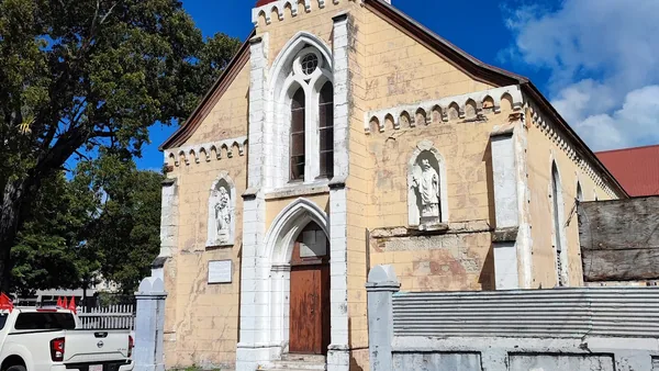 St John's — photo 2