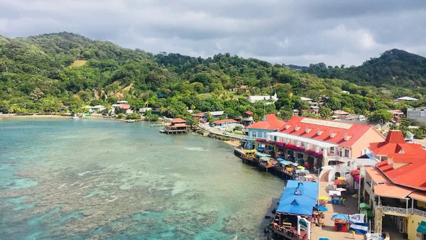 Roatán — photo 1