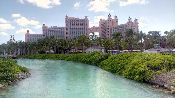 Nassau — photo 2