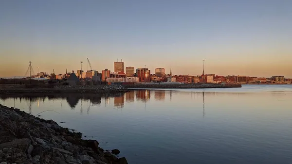 Saint John — photo 2