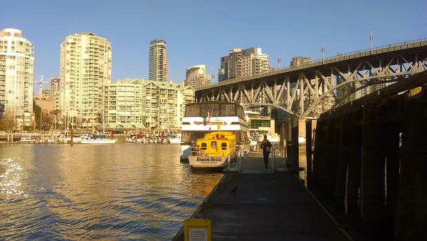 Vancouver — photo 2