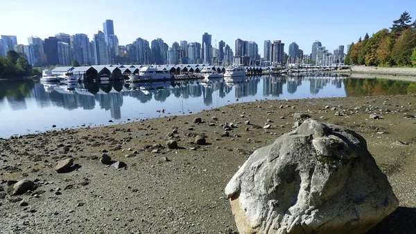 Vancouver — photo 3