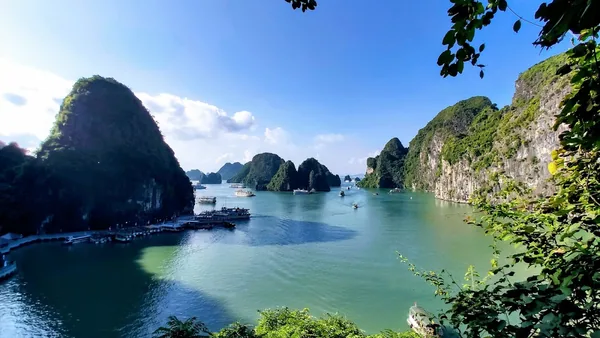 Asia & Far East — photo 1