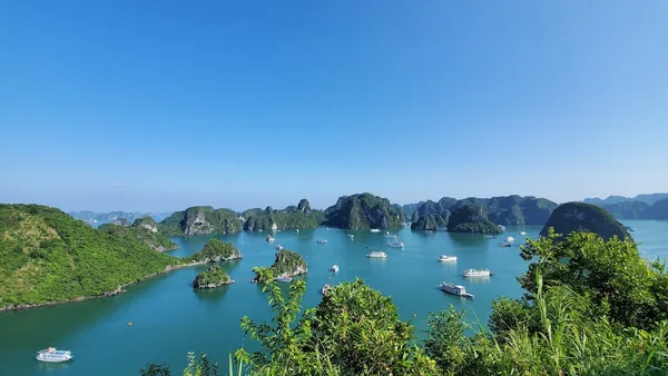 Asia & Far East — photo 4