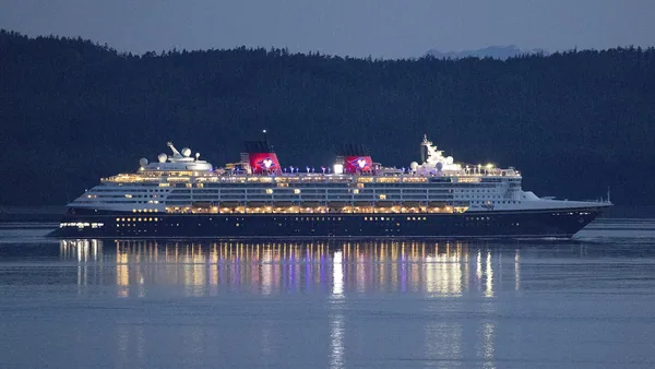 Disney Wonder — photo 1