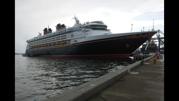 Disney Wonder — photo 5
