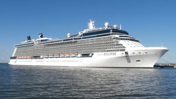 Celebrity Eclipse — photo 1