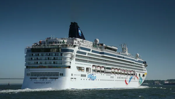 Norwegian Dawn — photo 5