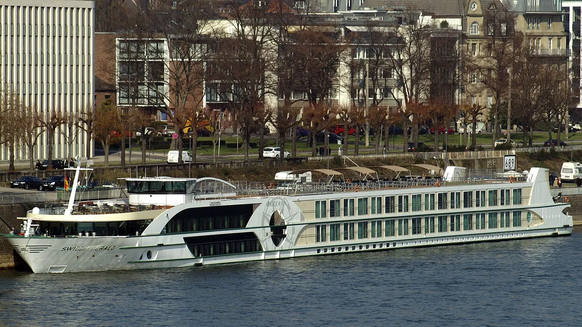 Swiss Emerald cruise ship