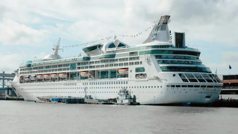 Grandeur of the Seas cruise ship