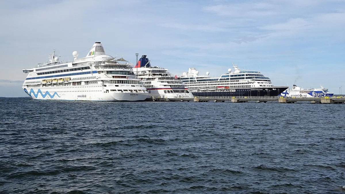 Azamara Pursuit cruise ship