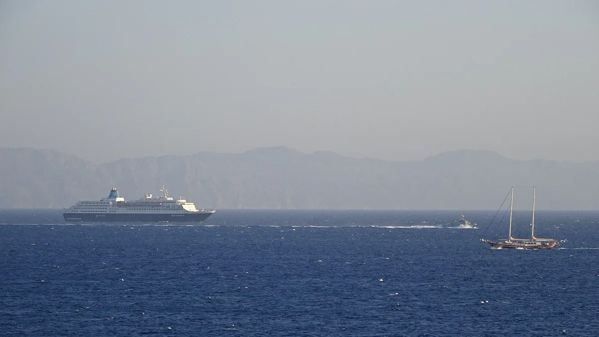 Blue Sapphire cruise ship