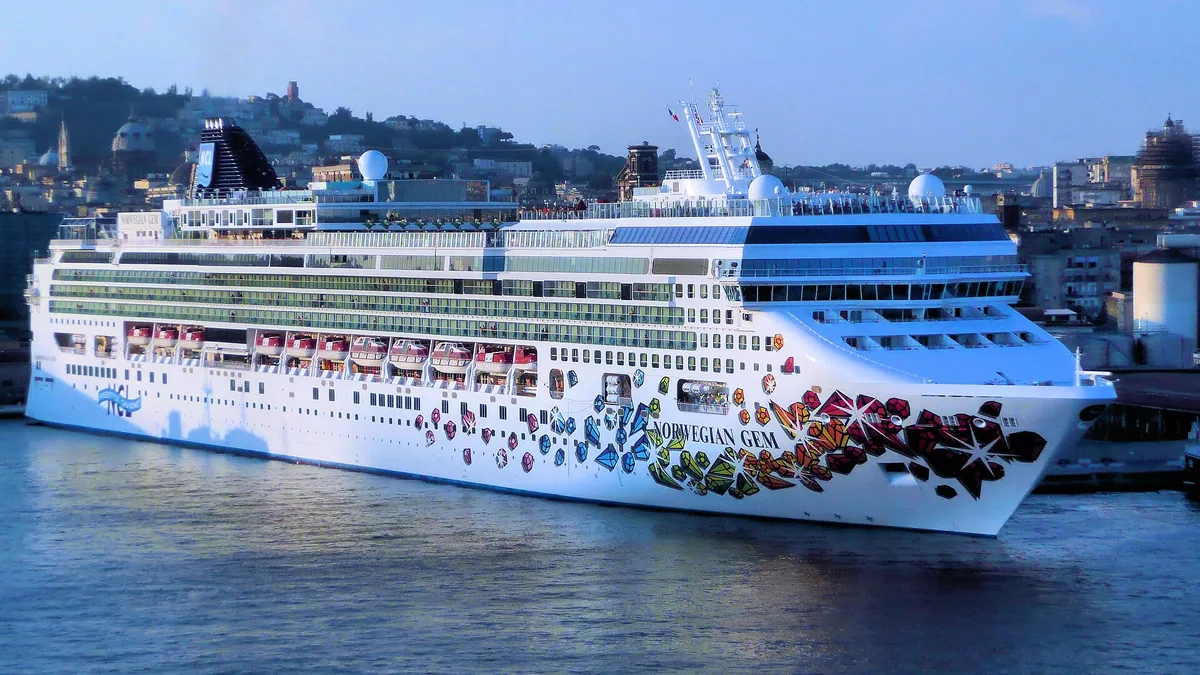 Norwegian Gem cruise ship