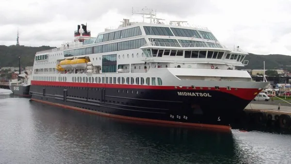 Midnatsol cruise ship