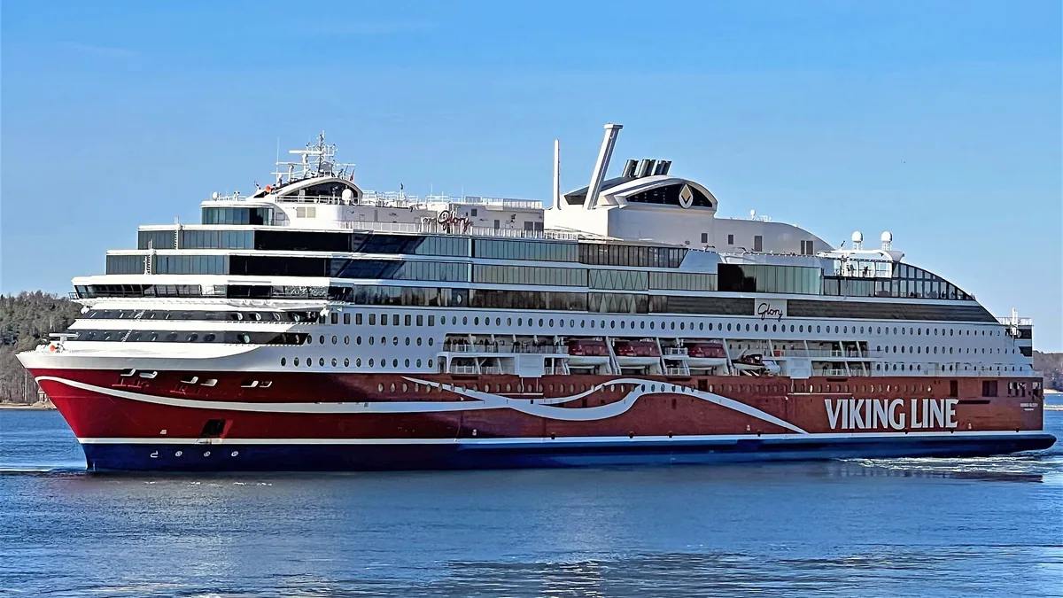 Viking Glory cruise ship