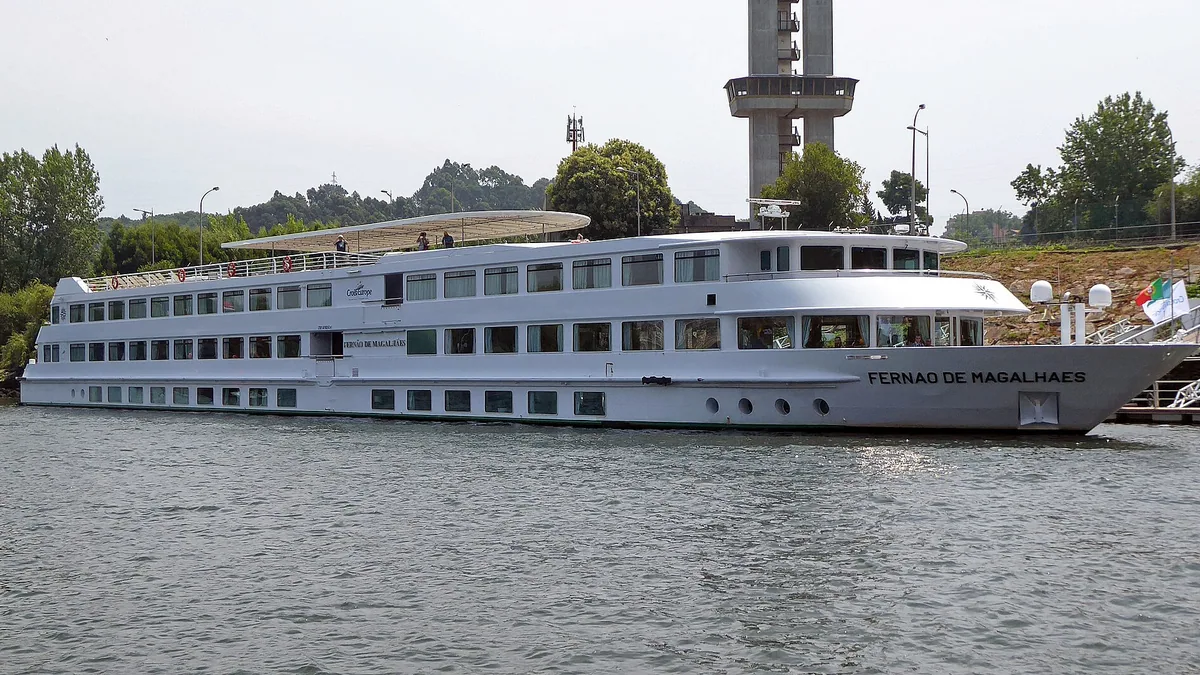 Fernao de Magalhaes cruise ship