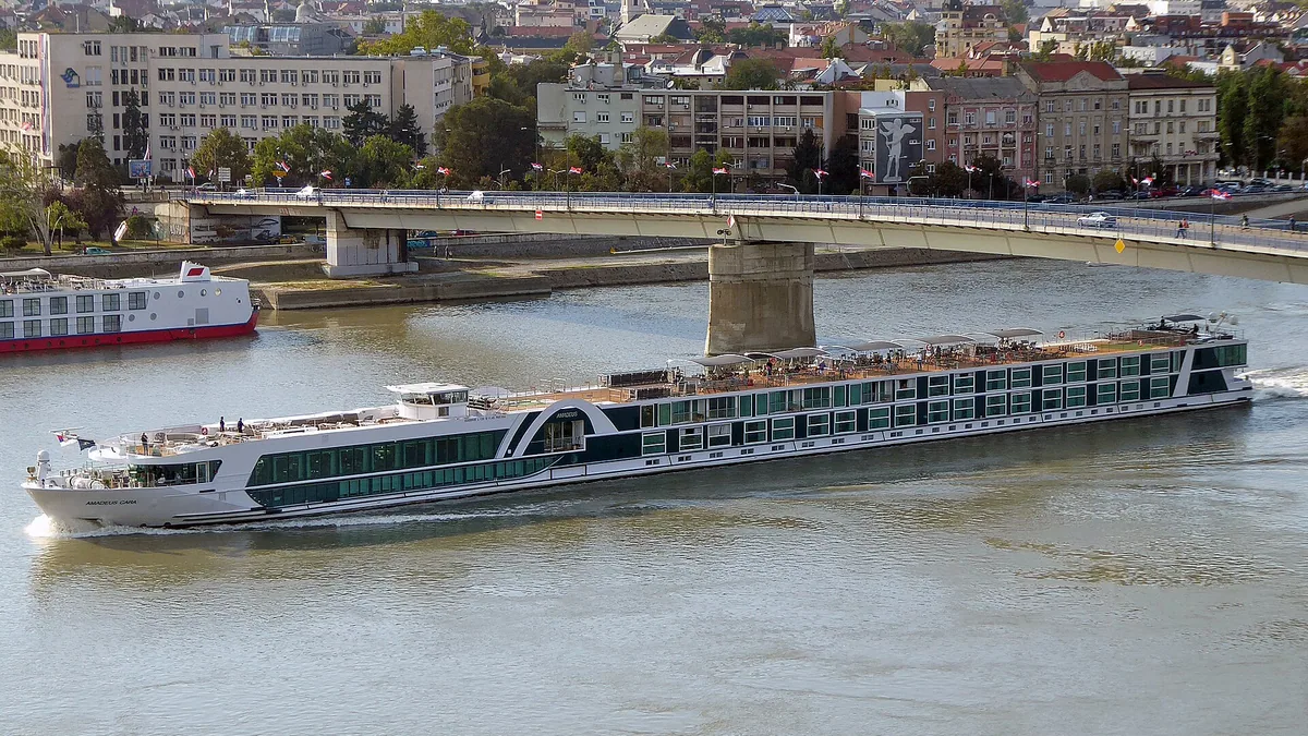 Amadeus Cara cruise ship