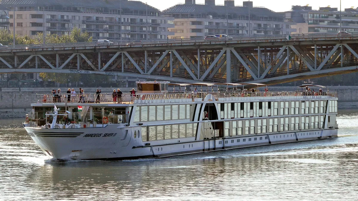 Amadeus Silver II cruise ship