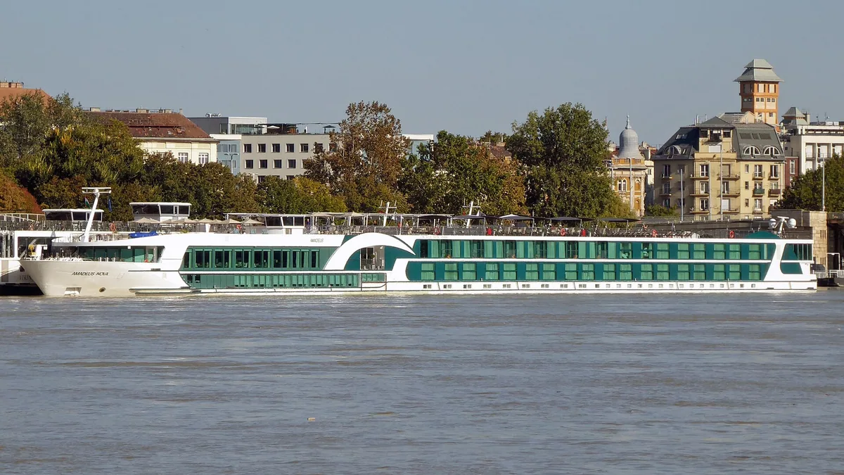 Amadeus Nova cruise ship