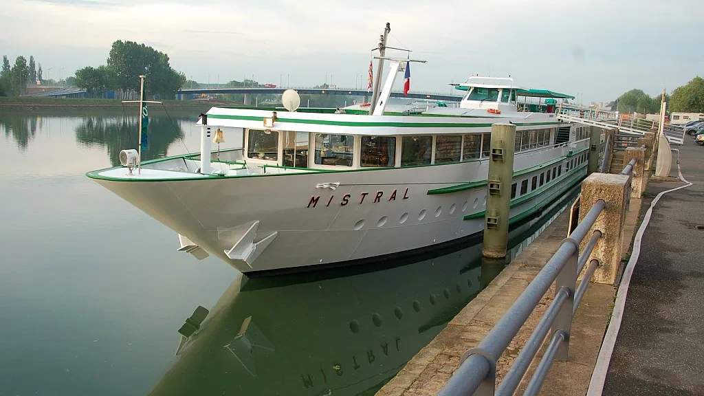 Mistral cruise ship