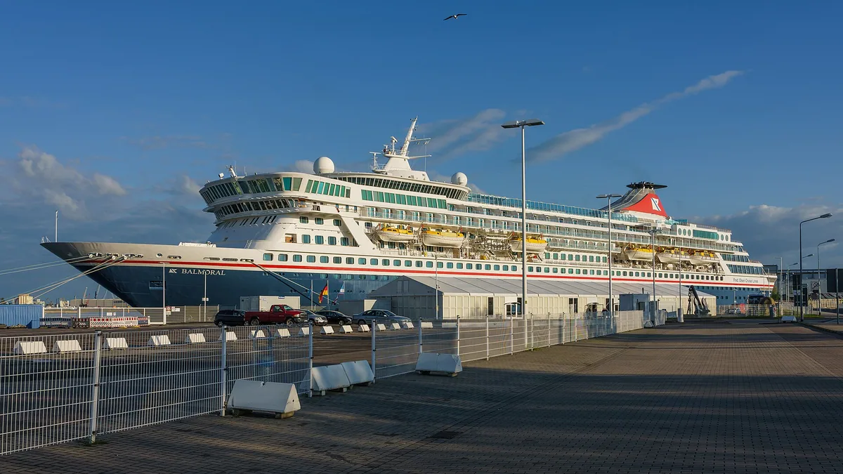 Balmoral cruise ship