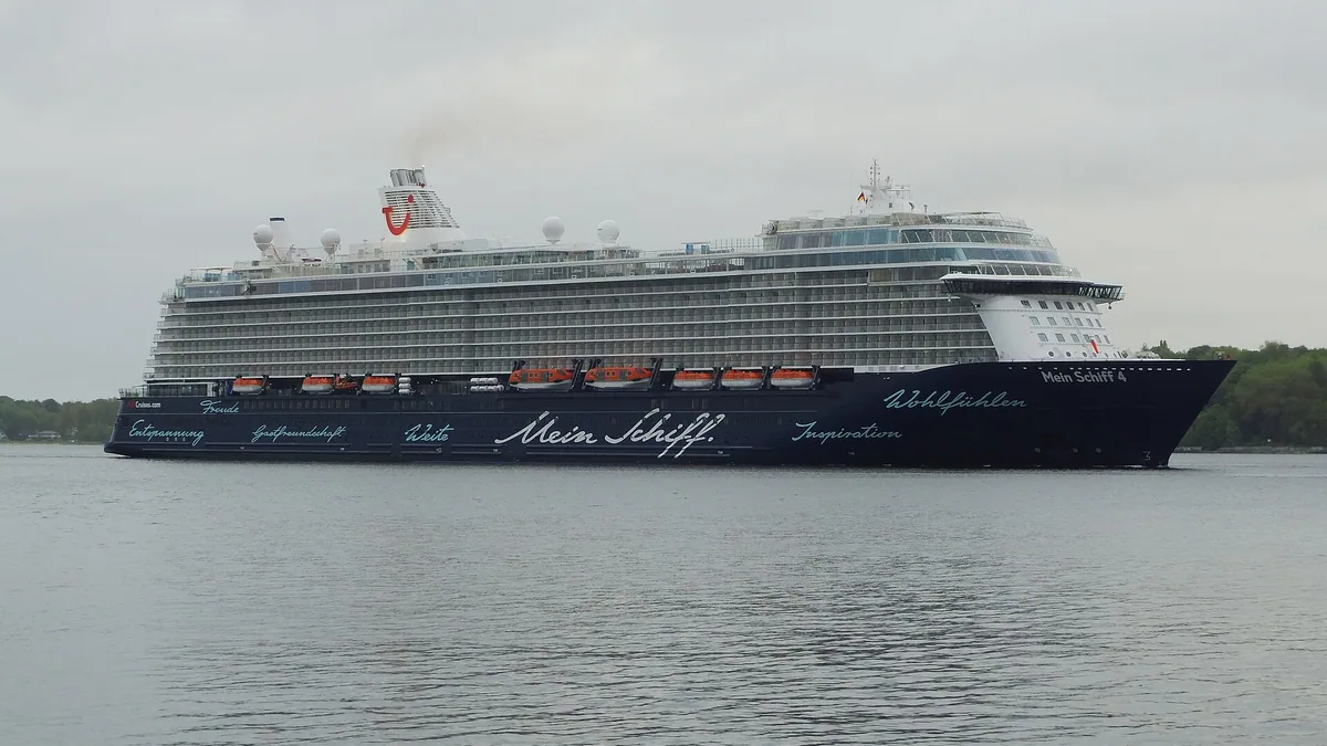 Mein Schiff 4 cruise ship