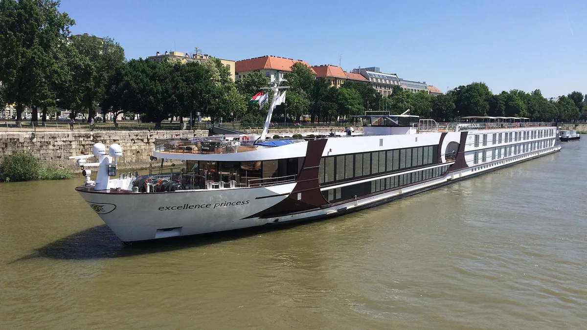 Excellence Princess cruise ship