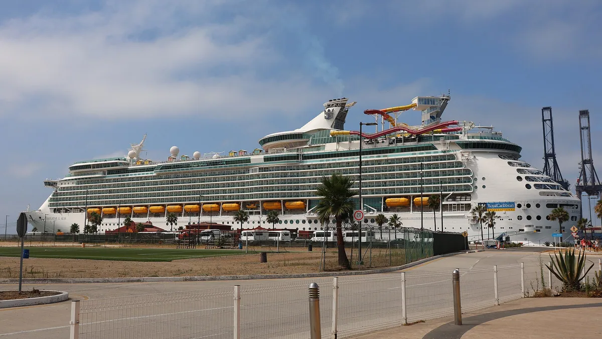 Navigator of the Seas cruise ship